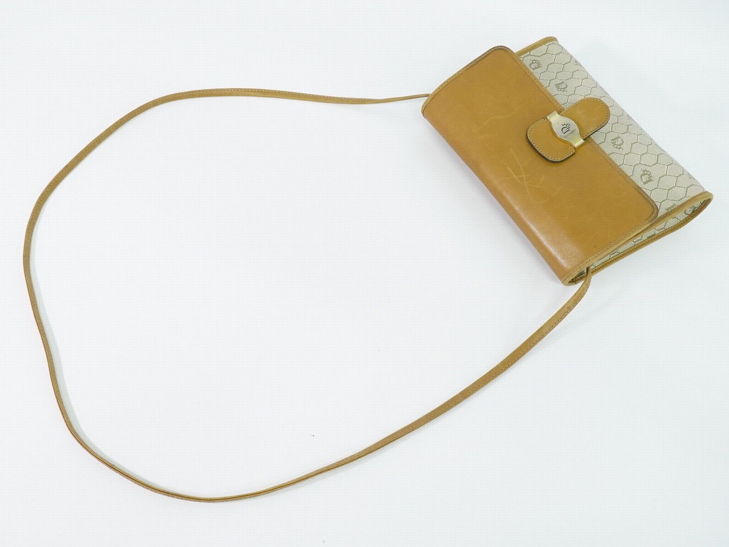 Dior Honeycomb Pattern Shoulder Bag Pochette Beige — view 4