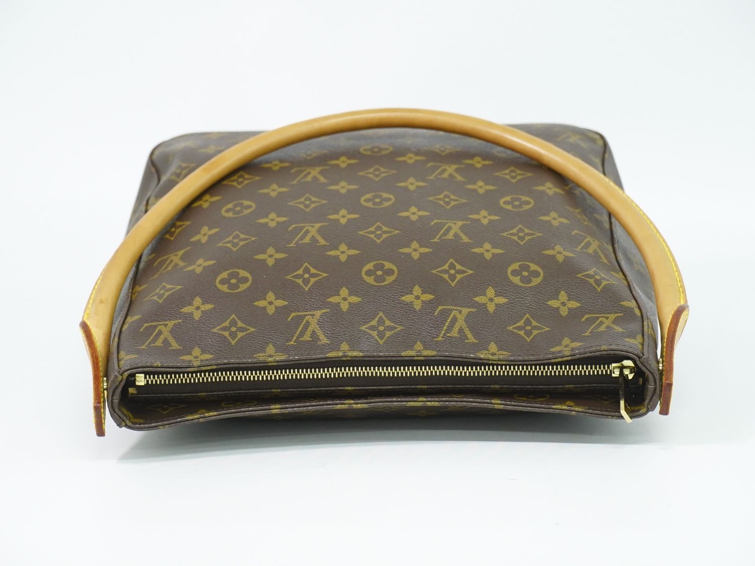 Louis Vuitton LV Looping GM Monogram Shoulder Bag Brown — view 5