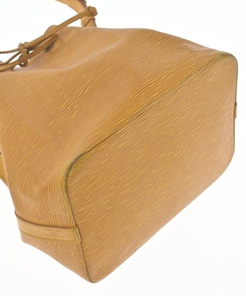 Louis Vuitton Shoulder Bag — view 5