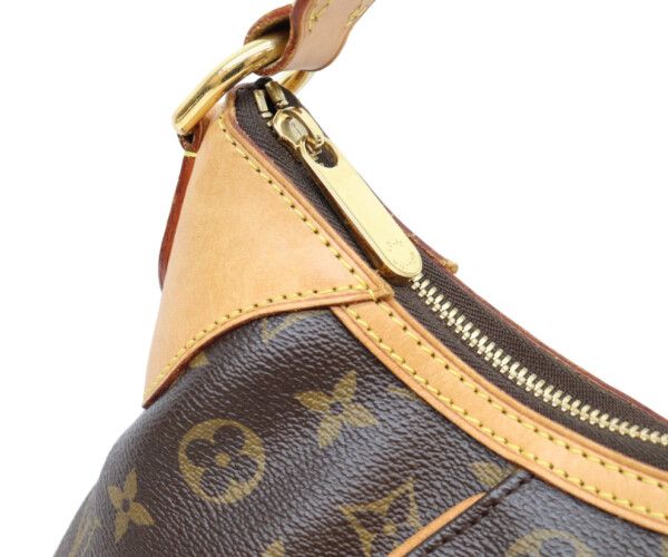 Louis Vuitton Monogram Thames GM Shoulder — view 9