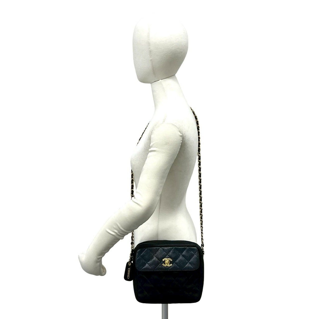 Chanel Vintage Quilted CC Logo Caviar Leather Shoulder Bag Black — view 2