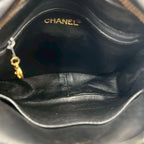 Chanel Vintage Quilted CC Logo Caviar Leather Shoulder Bag Black — view 9
