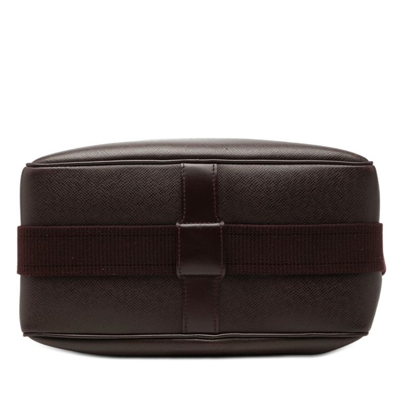 Louis Vuitton Taiga Reporter PM Crossbody Shoulder Bag Acajou Wine Red Leather