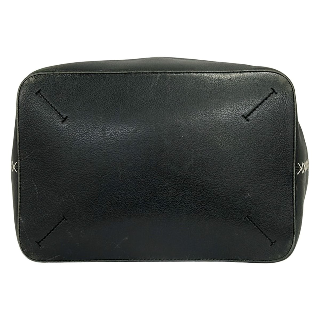 Loewe Shoulder Bag Black Drawstring Leather — view 5