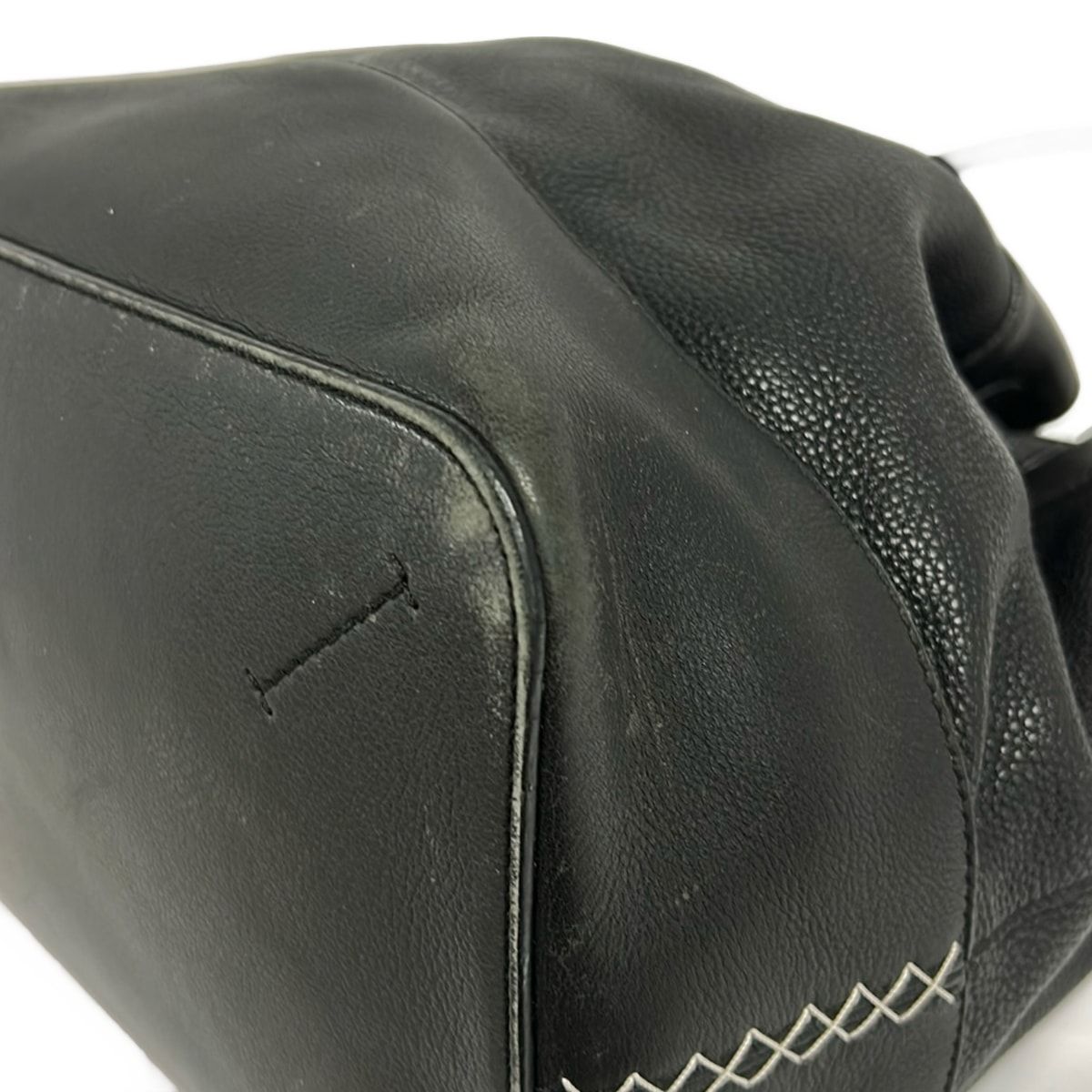 Loewe Shoulder Bag Black Drawstring Leather — view 6