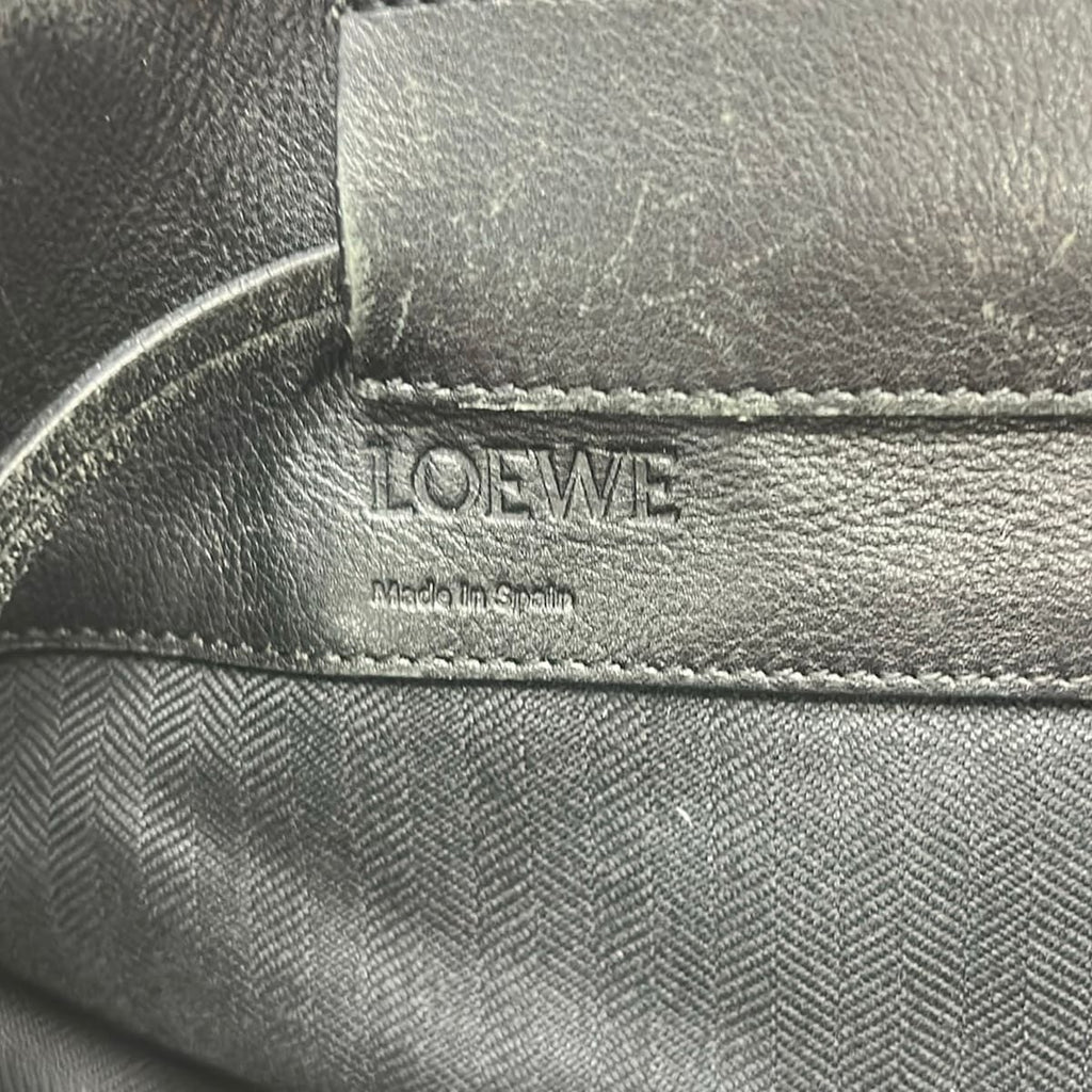 Loewe Shoulder Bag Black Drawstring Leather — view 8