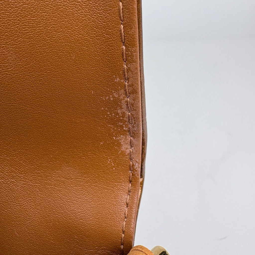 Louis Vuitton Thompson Street Patent Shoulder Bag Monogram Vernis Blanc — view 8