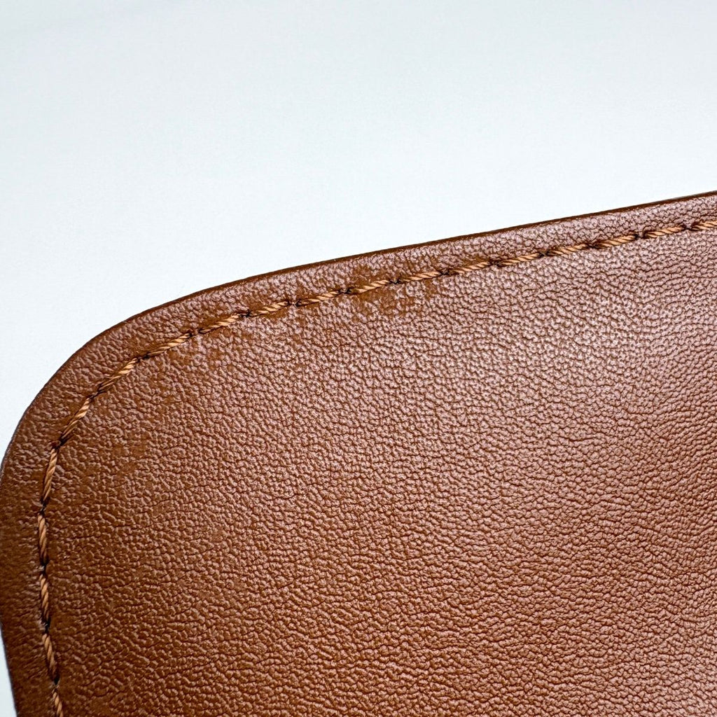 Louis Vuitton Thompson Street Patent Shoulder Bag Monogram Vernis Blanc — view 7