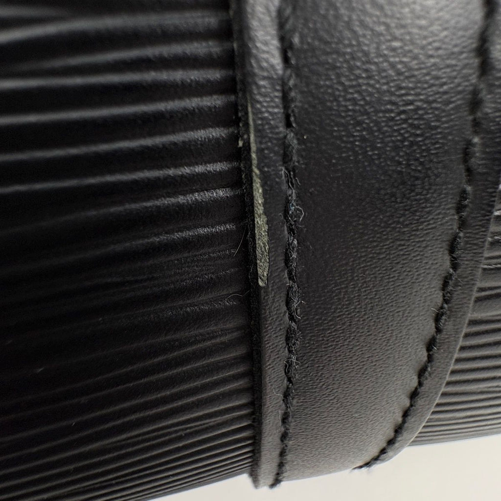Louis Vuitton Handbag Black — view 3