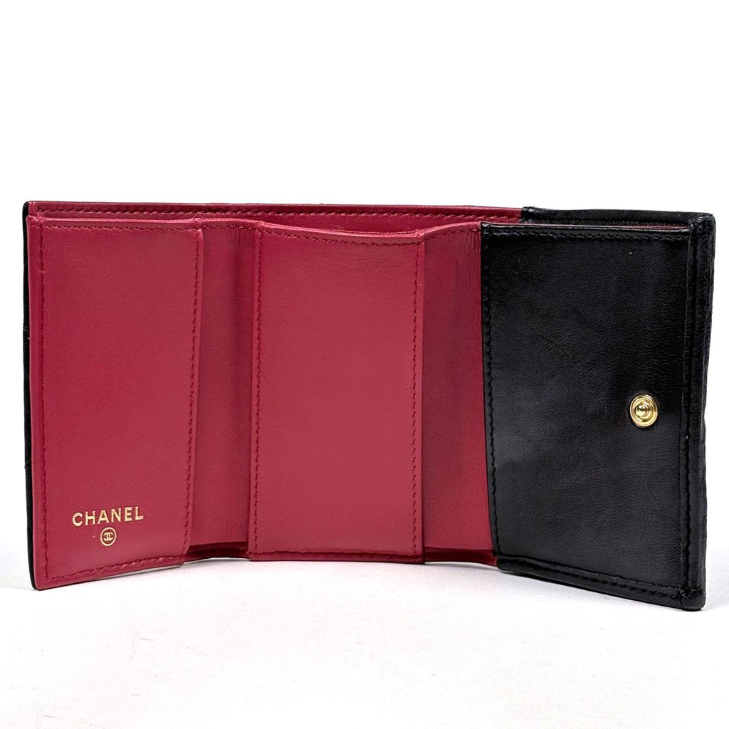 Chanel CC Logo Bifold Wallet 19 Small Flap Leather Black — view 7