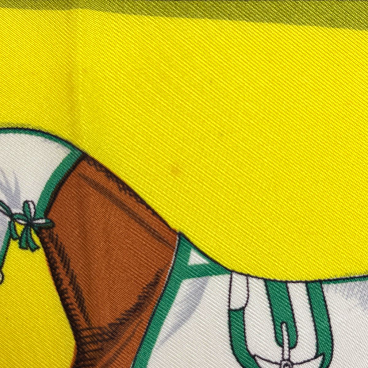 Hermes Carre 90 Couvertures Et Tenues de Jour Horsewear Scarf Silk Yellow — view 3