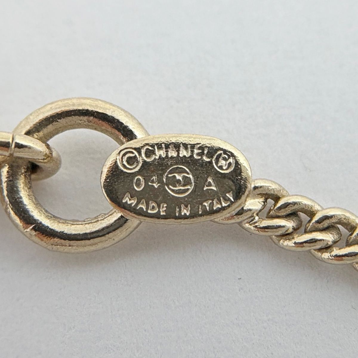 Chanel CC Logo Rhinestone Necklace Lip Gold Plated — view 4
