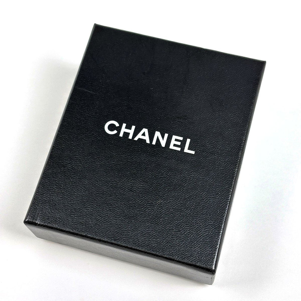 Chanel CC Logo Rhinestone Brooch Plastic Pink Clear — view 7