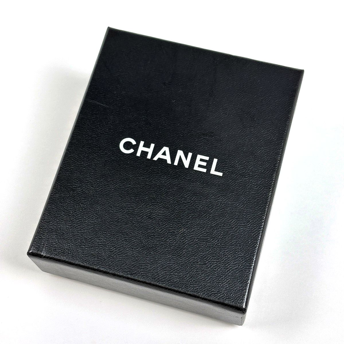 Chanel CC Logo Rhinestone Brooch Plastic Pink Clear — view 7