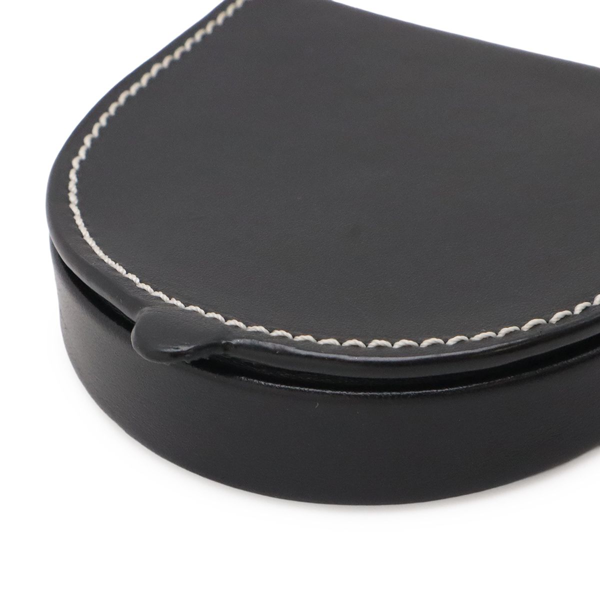 Loewe Anagram Heel Pouch Mini Shoulder Bag Pochette Calf Leather Black — view 3