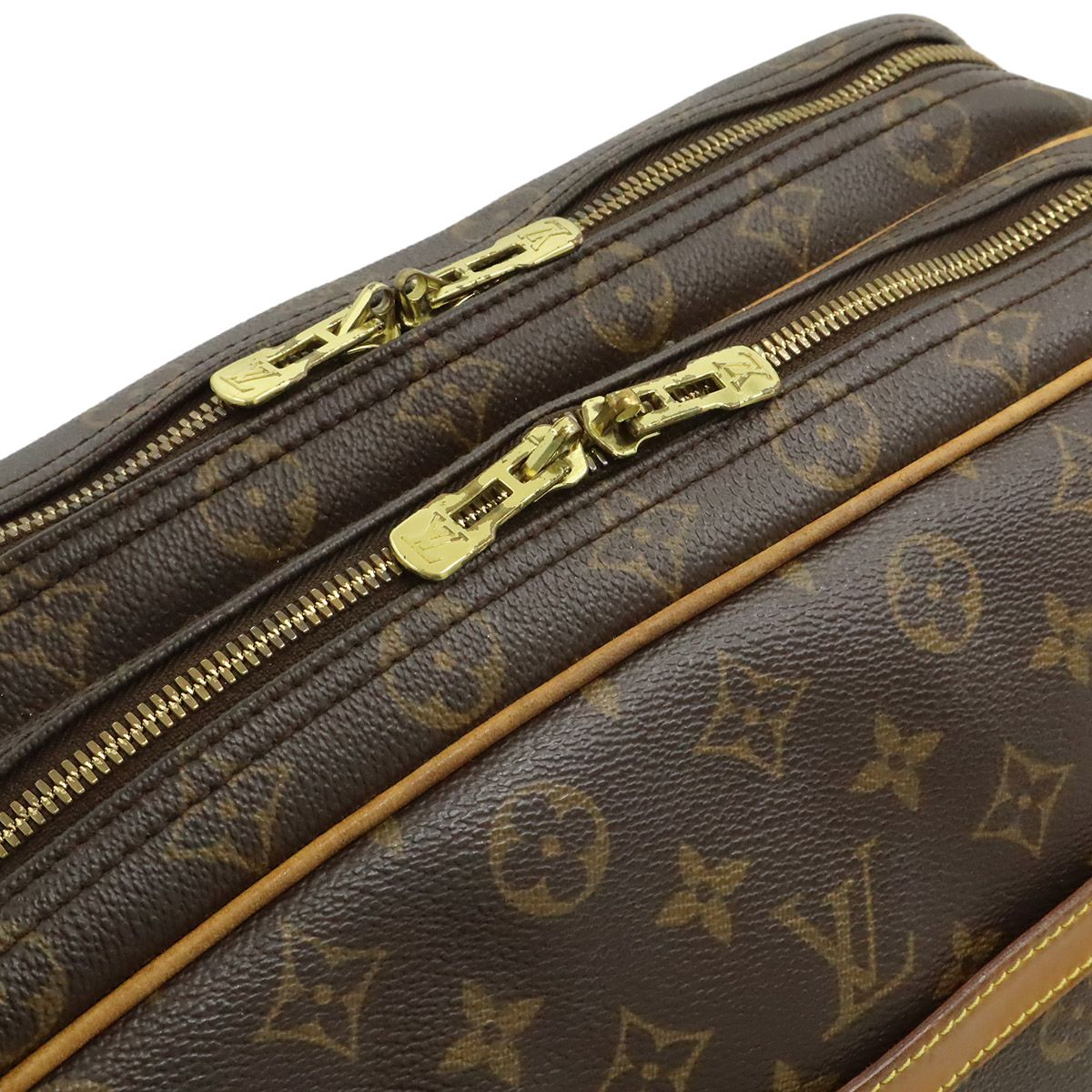 Louis Vuitton Monogram Reporter GM Shoulder Bag — view 6