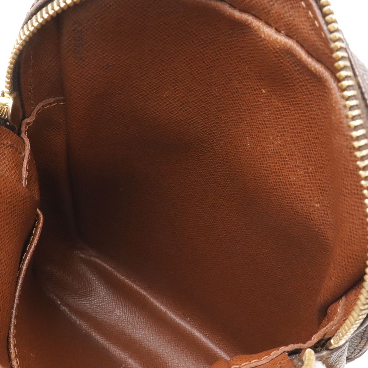 Louis Vuitton Monogram Amazon Shoulder Bag Pochette — view 7