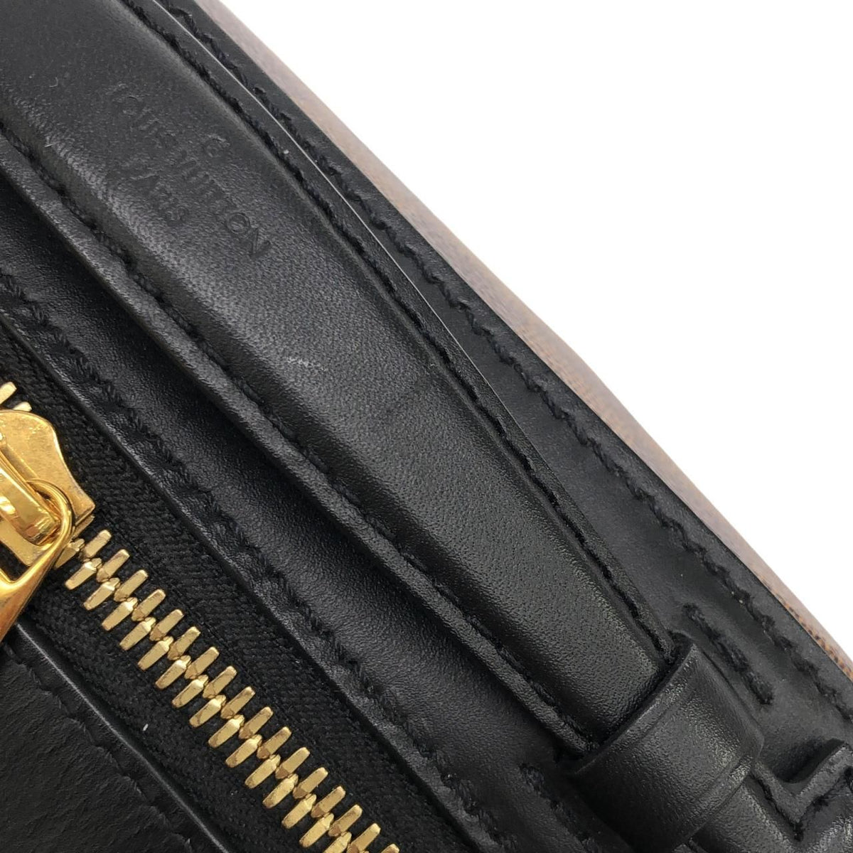 Louis Vuitton Damier Santa Monica Shoulder Bag — view 6