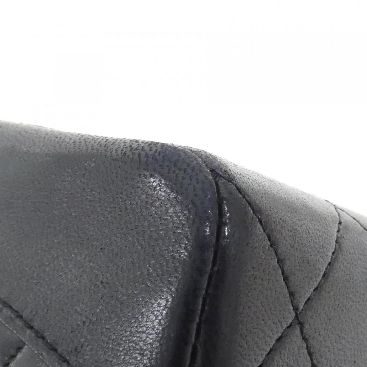 Chanel Vintage Shoulder Bag — view 3