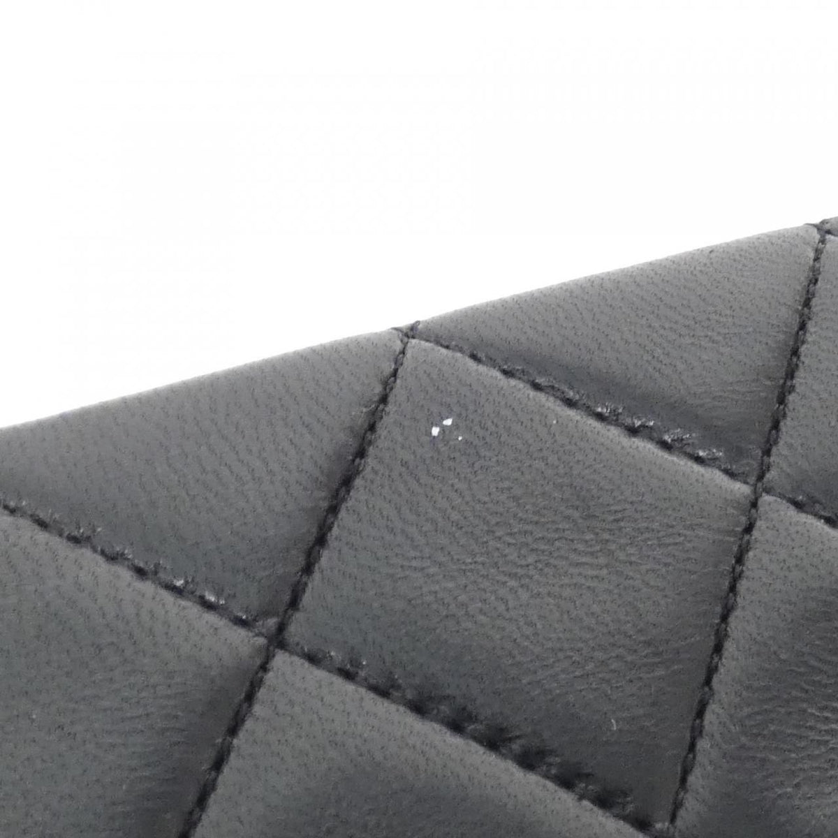 Chanel Vintage Shoulder Bag — view 4