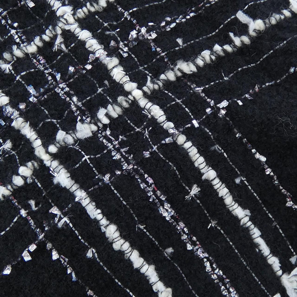 Chanel Stole Scarf Black — view 4