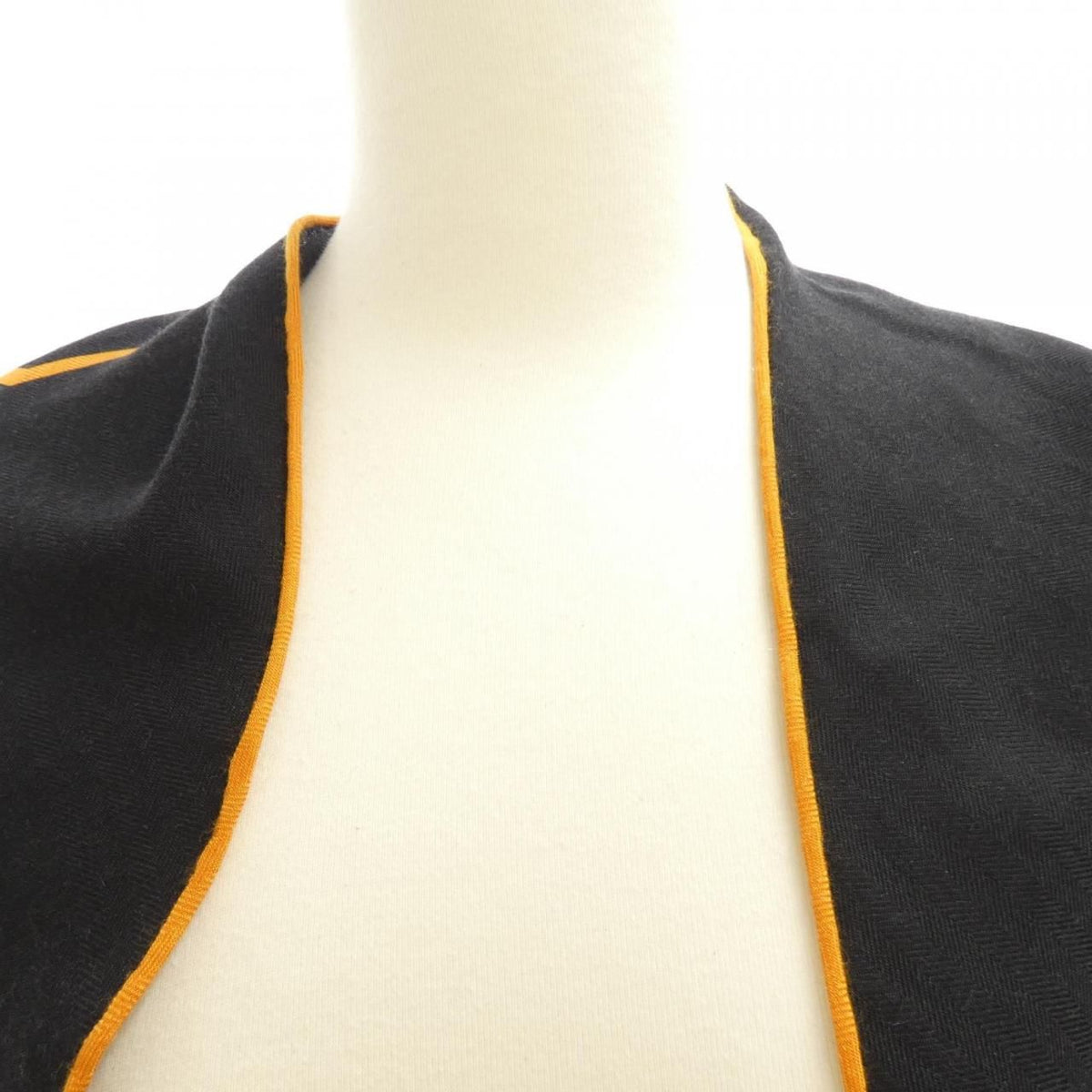 Hermes Brides Et Destin Triangle Jean Shawl Scarf — view 4