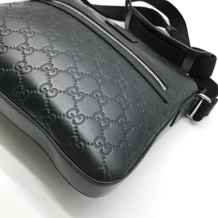 Gucci Embossed Signature Leather Shoulder Bag Black — view 5