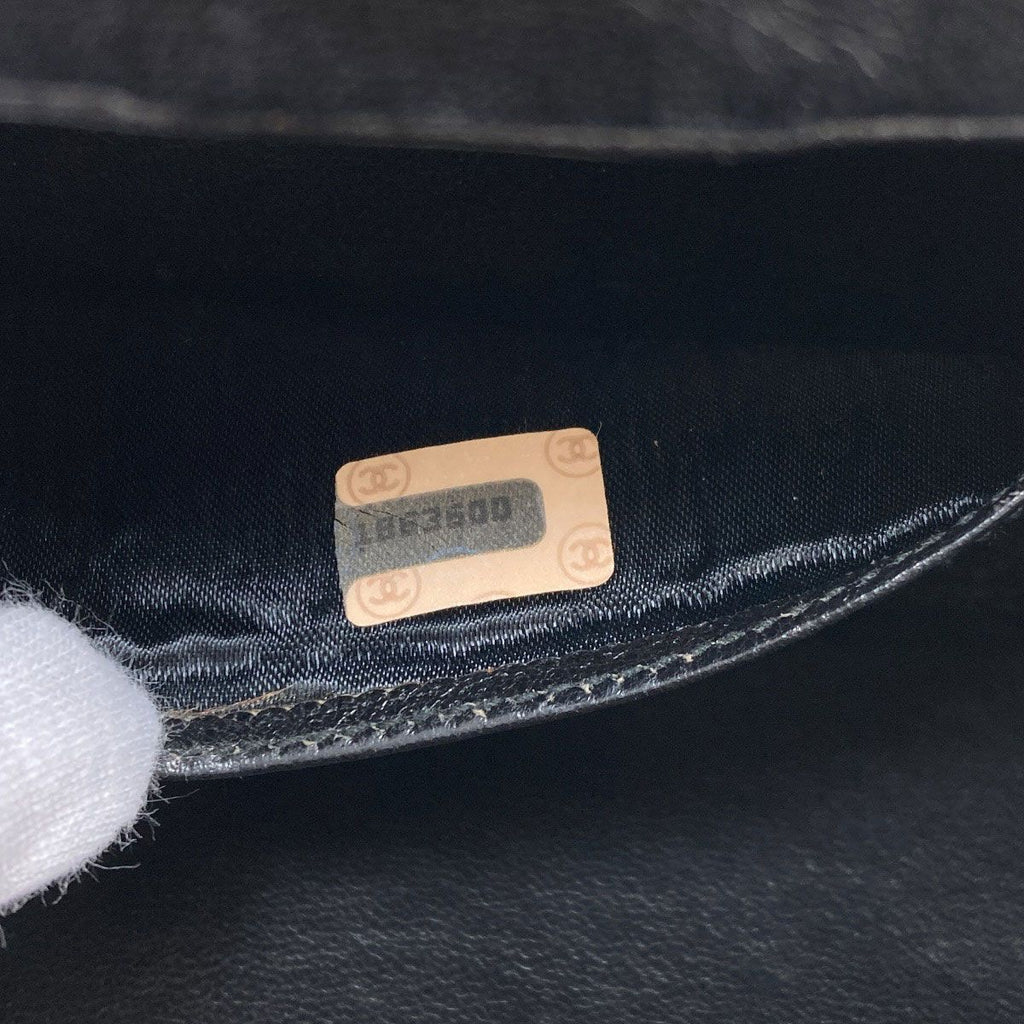 Chanel Quilted Gold Shoulder Bag Lambskin — view 7