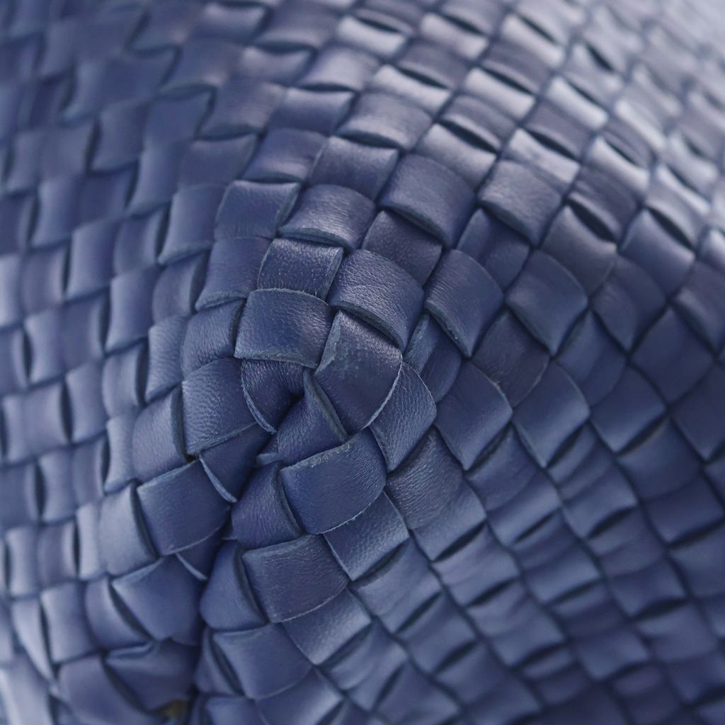 Bottega Veneta Cabat PM Maxi Intrecciato Leather Handbag Blue — view 6