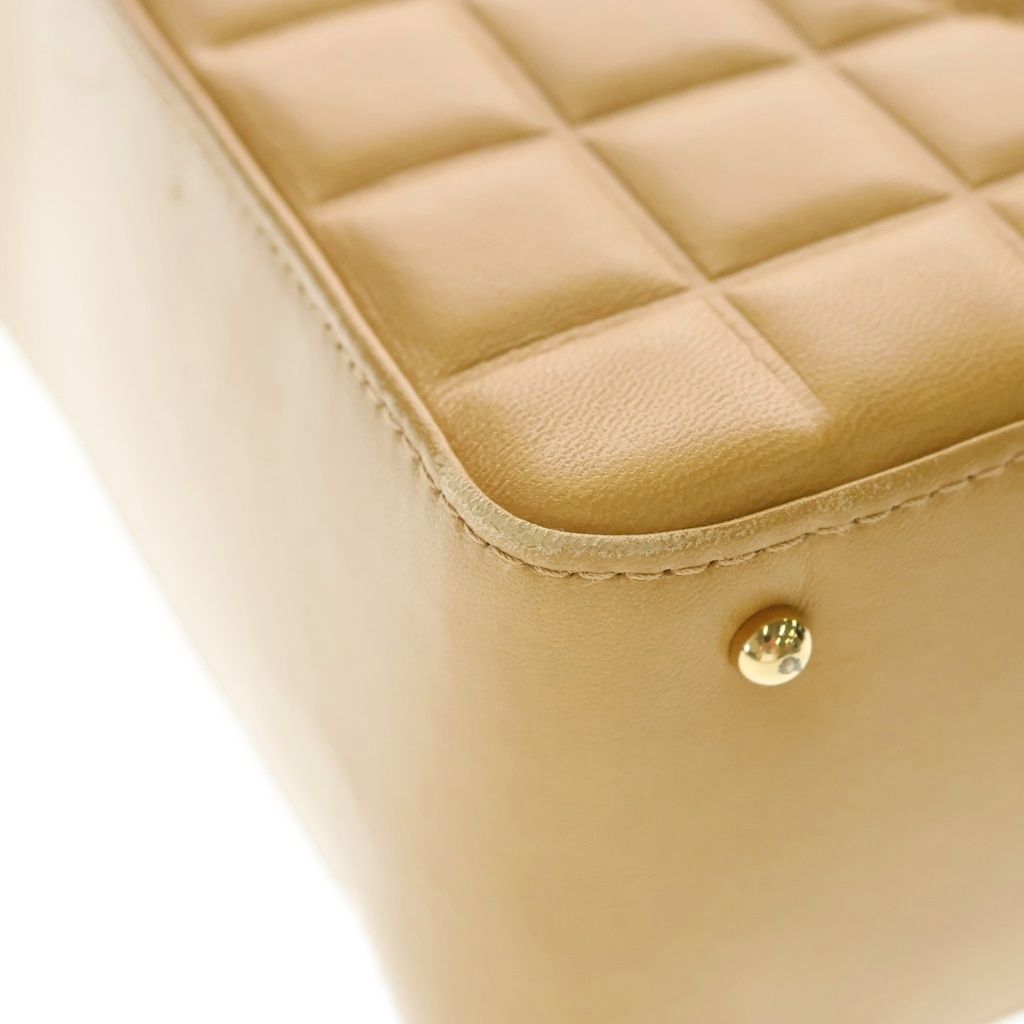 Chanel Choco Bar Shoulder Bag Beige Leather Gold — view 5
