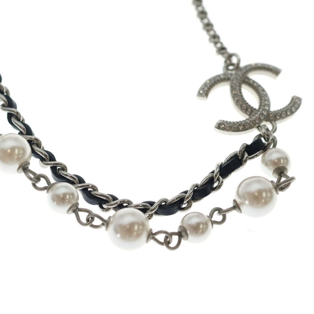 Chanel CC Logo Faux Pearl Rhinestone Leather Chain Necklace Choker Silver — view 5