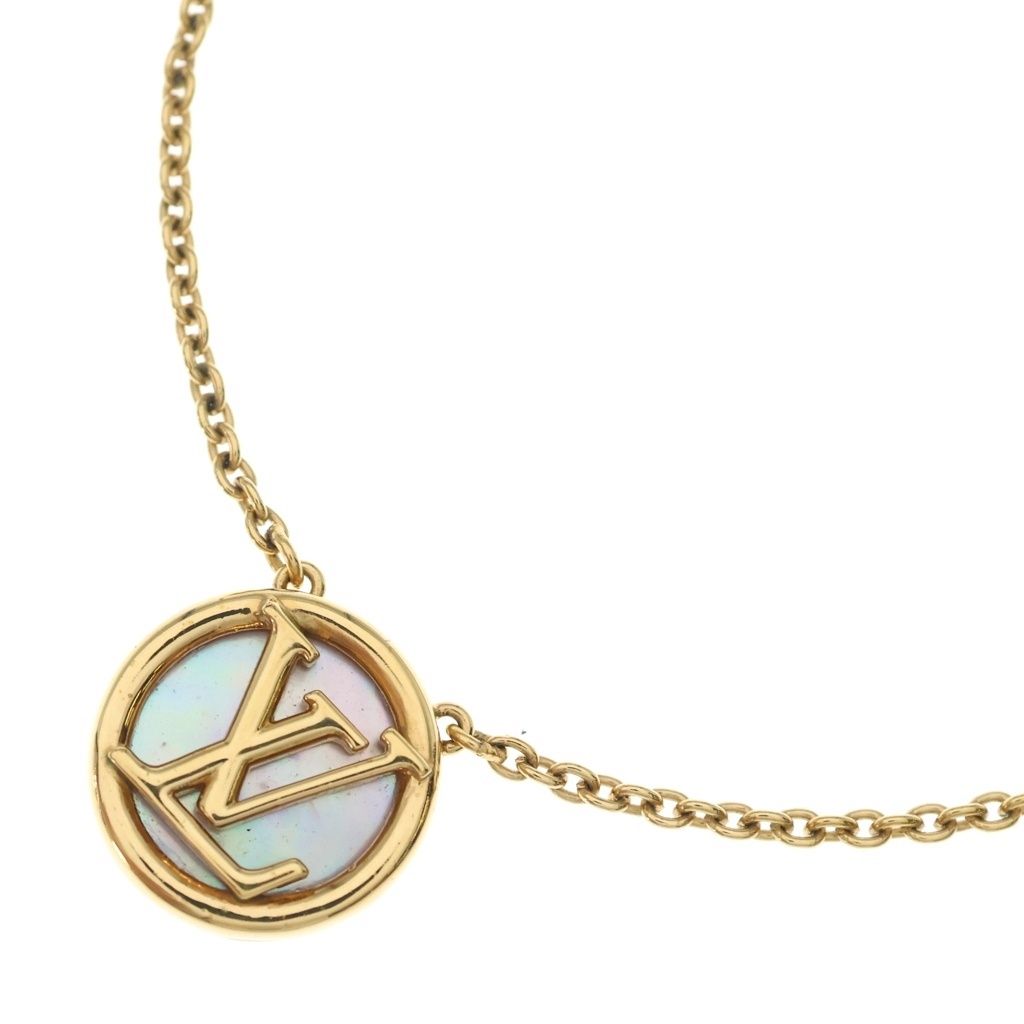Louis Vuitton Collier L to Mother of Pearl Pendant Gold