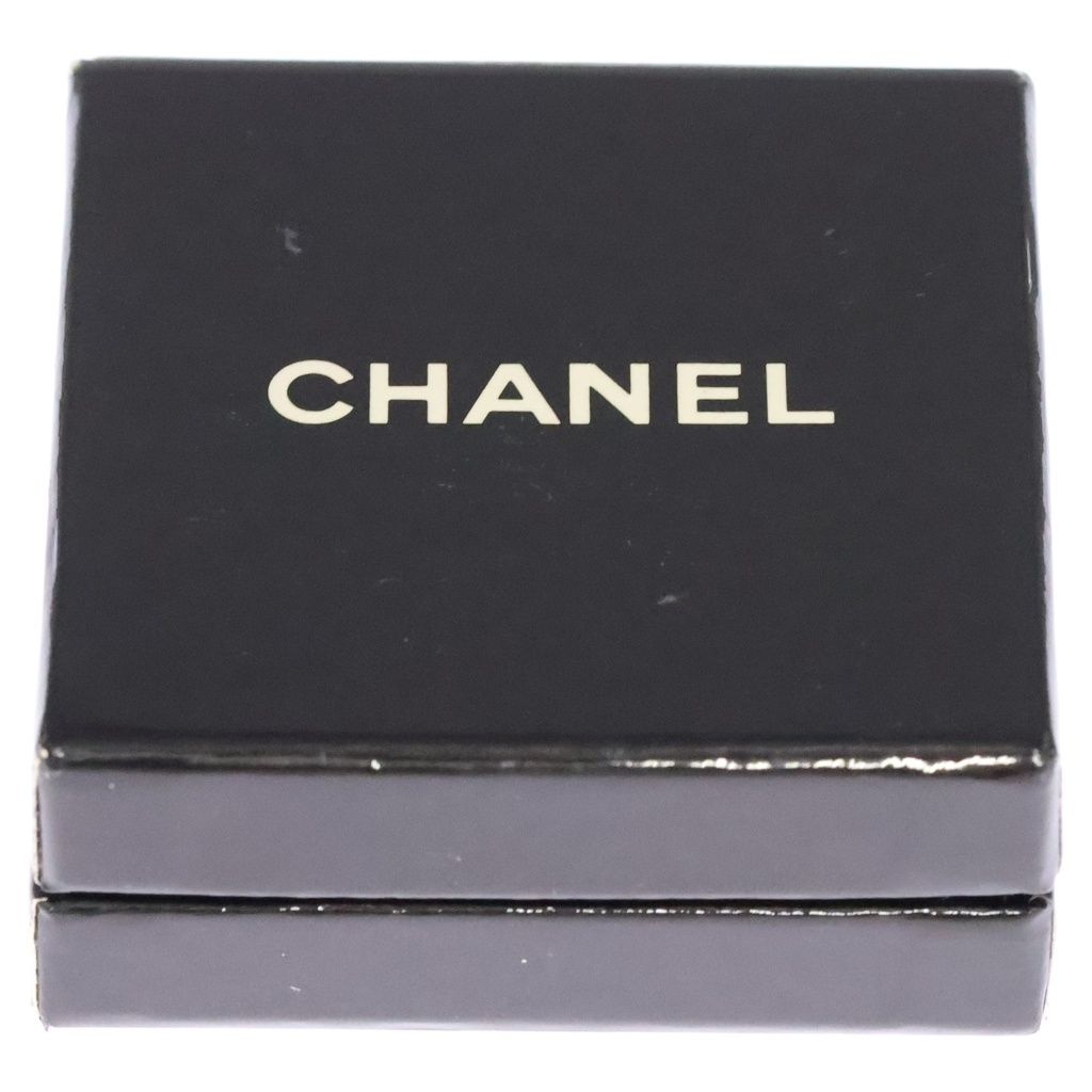 Chanel CC Logo Round Earrings Gold — view 6