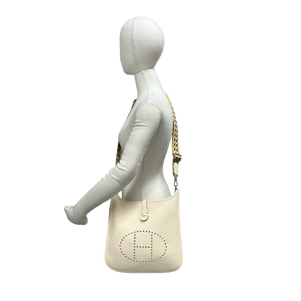 Hermes Evelyne 3 PM Taurillon Clemence Leather Shoulder Bag Crossbody Ivory — view 2