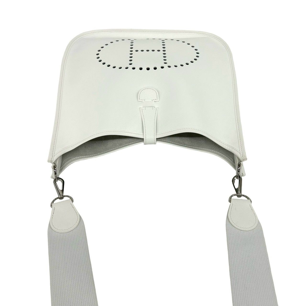 Hermes Evelyne GM Veau Epsom Perforated Shoulder Bag Pochette White — view 4