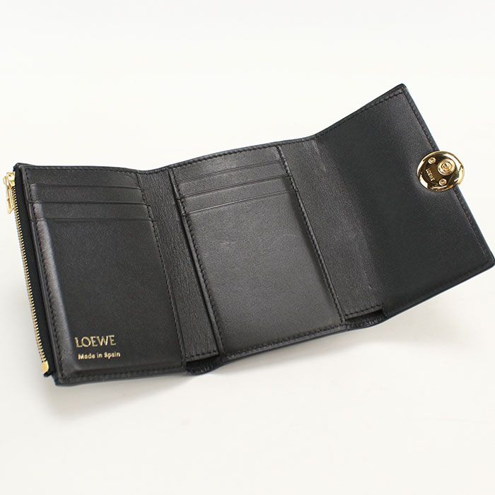 Loewe Vertical Wallet Small Pebble Trifold Shiny Napa Cafe — view 3