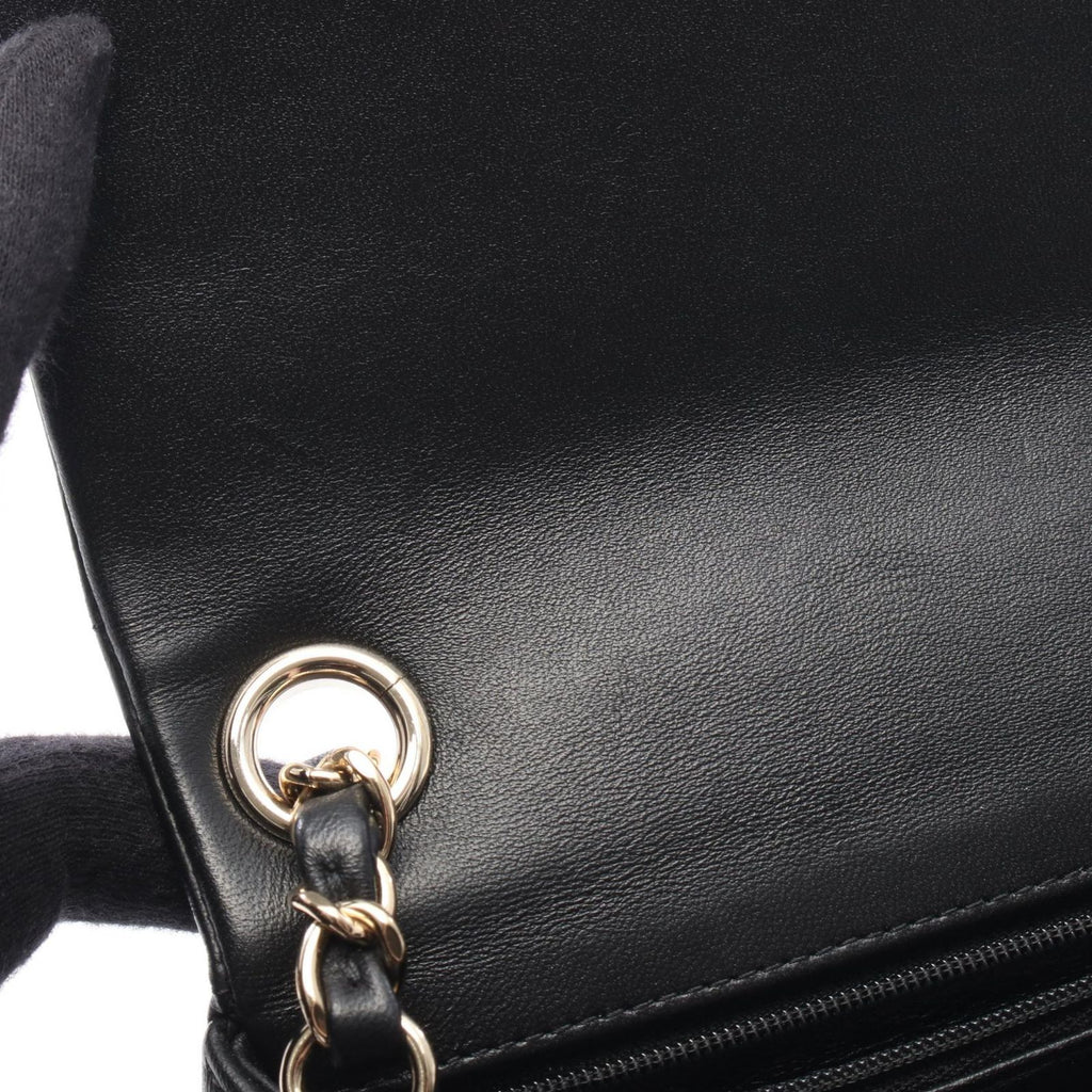 Chanel Shoulder Bag Mini Flap Black Lambskin — view 7
