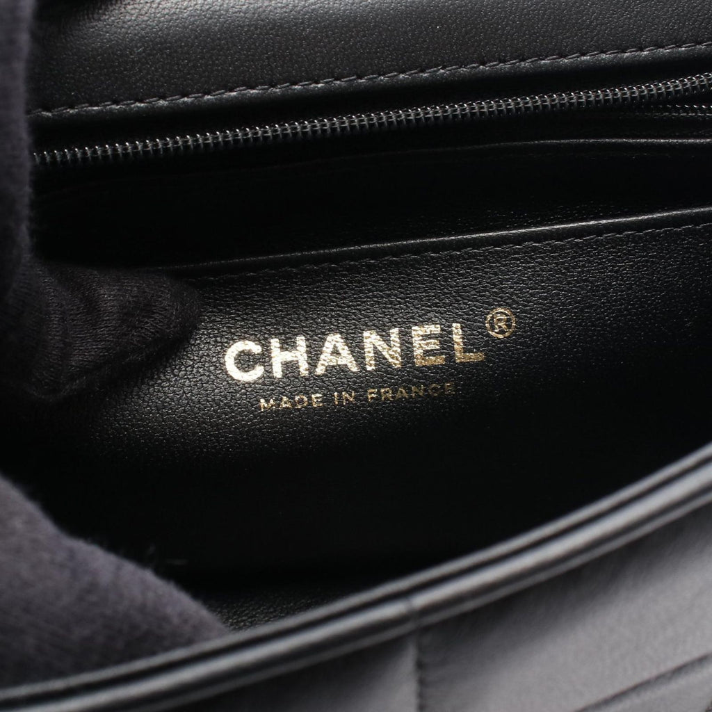 Chanel Shoulder Bag Mini Flap Black Lambskin — view 4