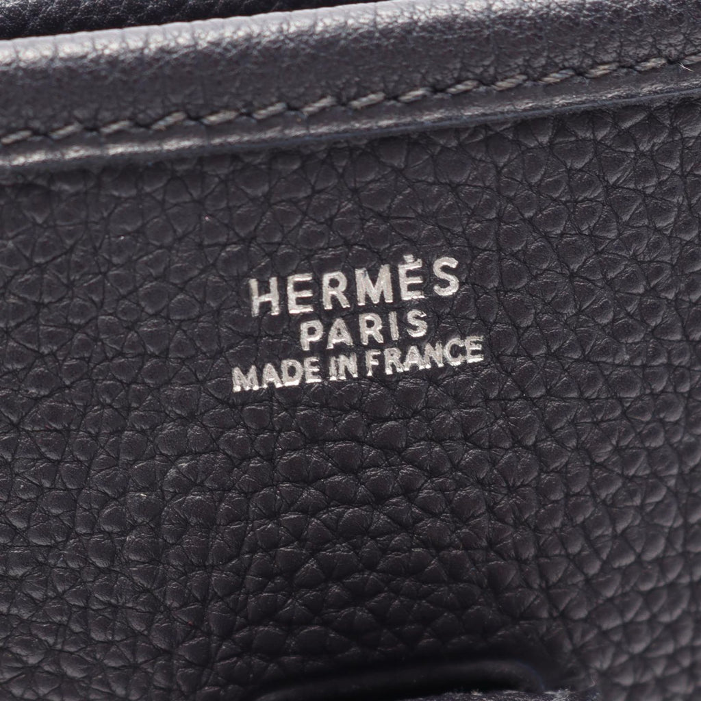 Hermes Shoulder Bag Evelyne 1 PM Blue Indigo Leather — view 4