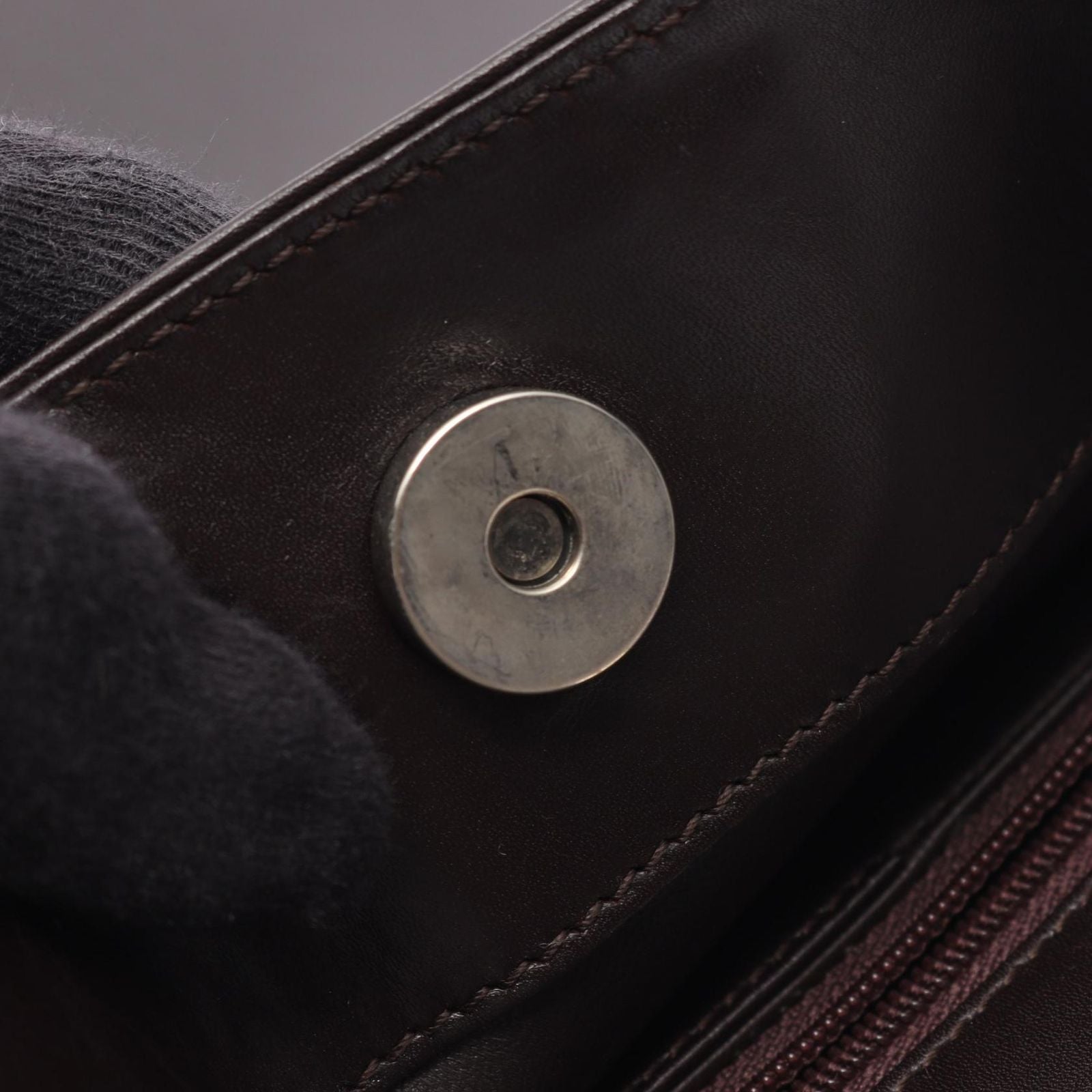 Gucci Shoulder Bag Dark Brown Leather — view 6