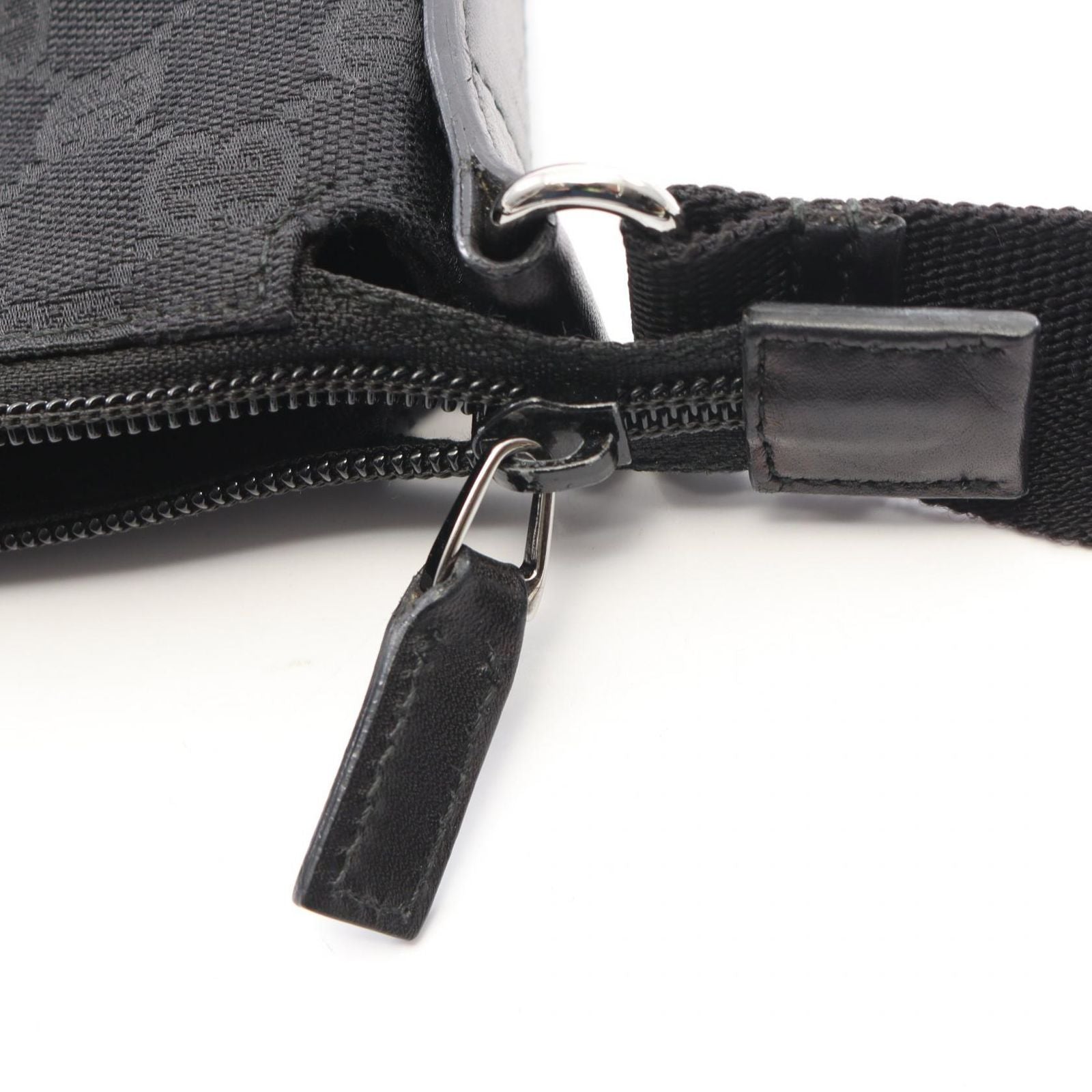 Gucci Shoulder Bag GG Canvas Black — view 8