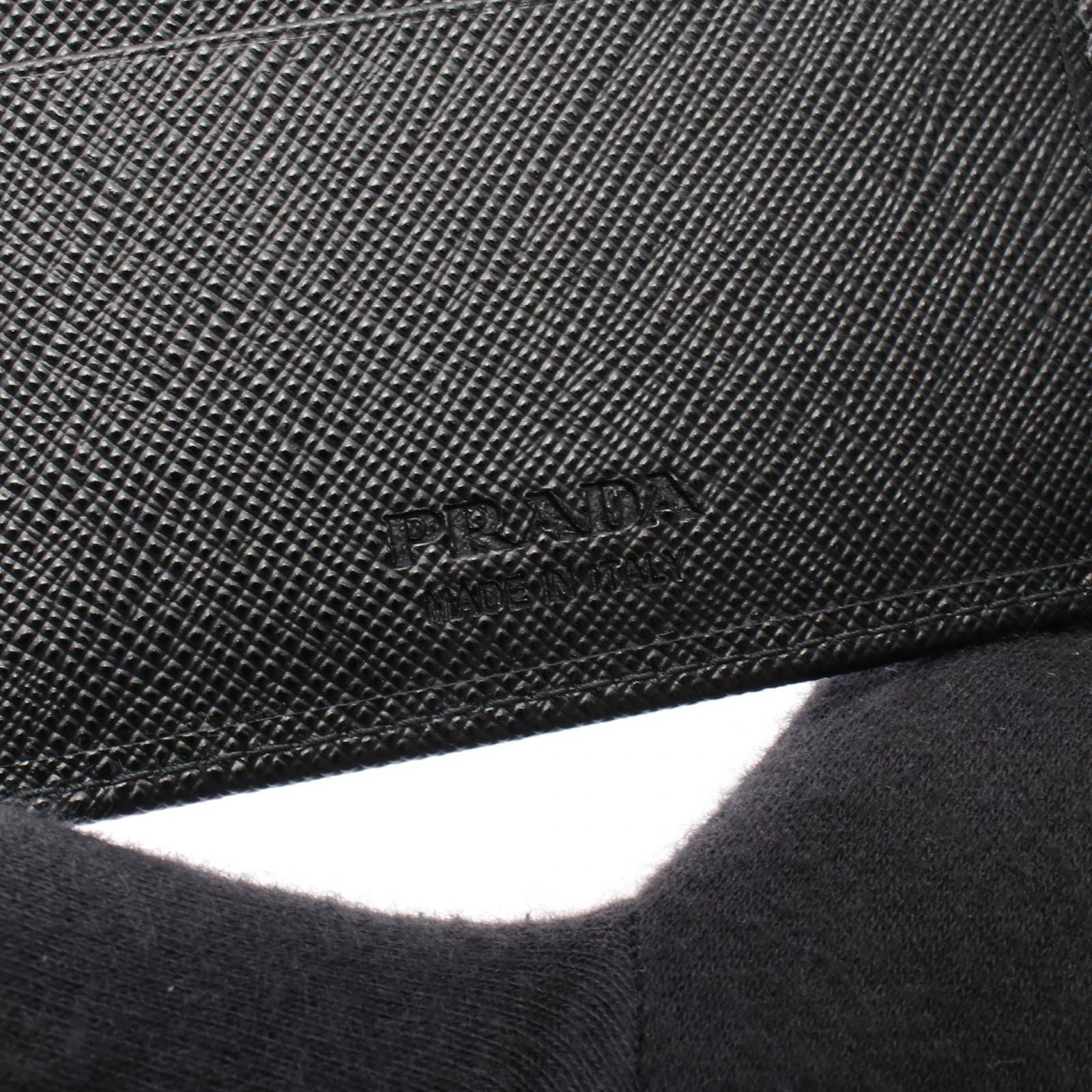 Prada Bifold Wallet Sasaffiano Triang Saffiano Leather — view 5