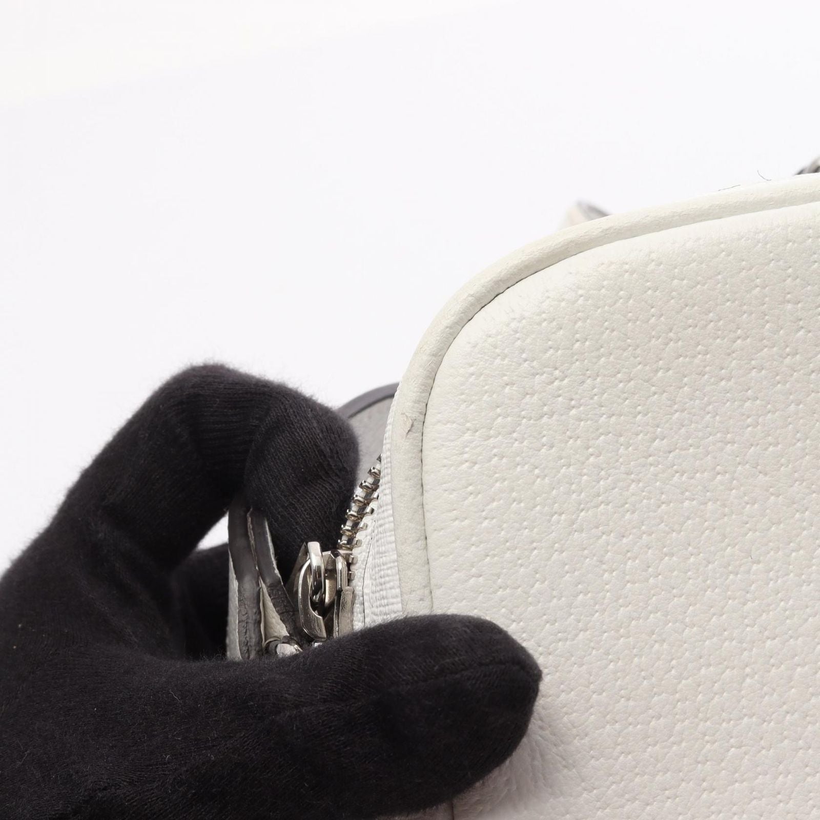 Gucci Shoulder Bag GG Supreme Small Cross White Canvas Leather — view 8