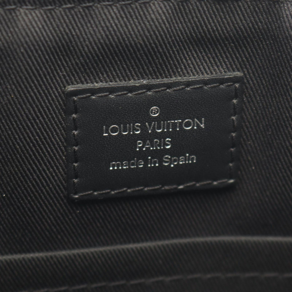 Louis Vuitton Shoulder Bag District PM NM Canvas Leather PN NM — view 4
