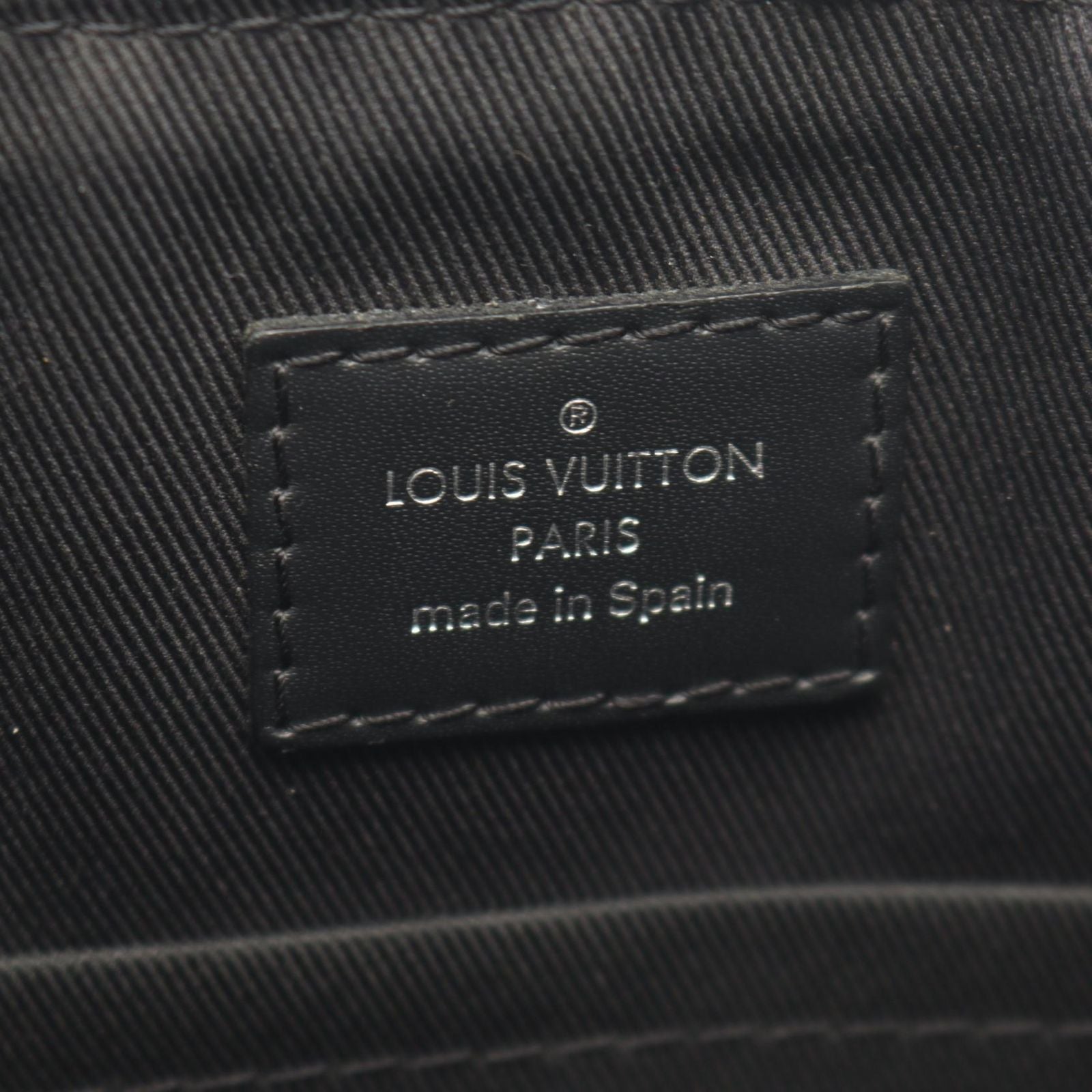 Louis Vuitton Shoulder Bag District PM NM Canvas Leather PN NM — view 4