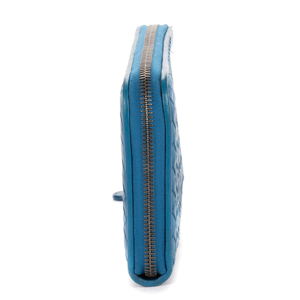 Bottega Veneta Zip Around Wallet Blue Intrecciato Calfskin Leathera