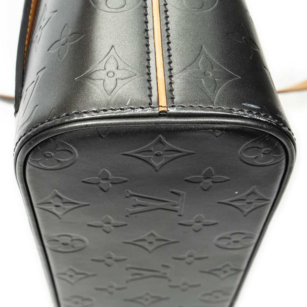 Louis Vuitton Wilwood Black Monogram Matte Shoulder — view 8