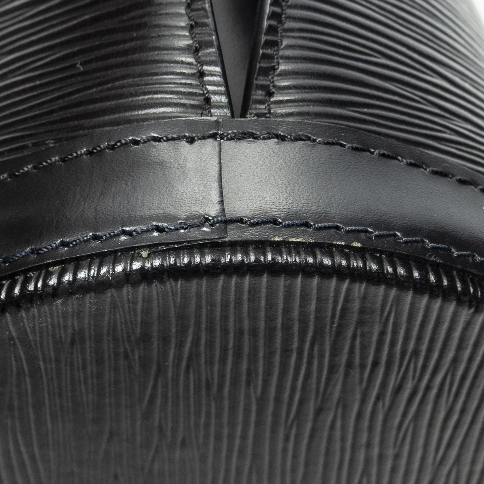 Louis Vuitton Cluny Black Epi Shoulder — view 8