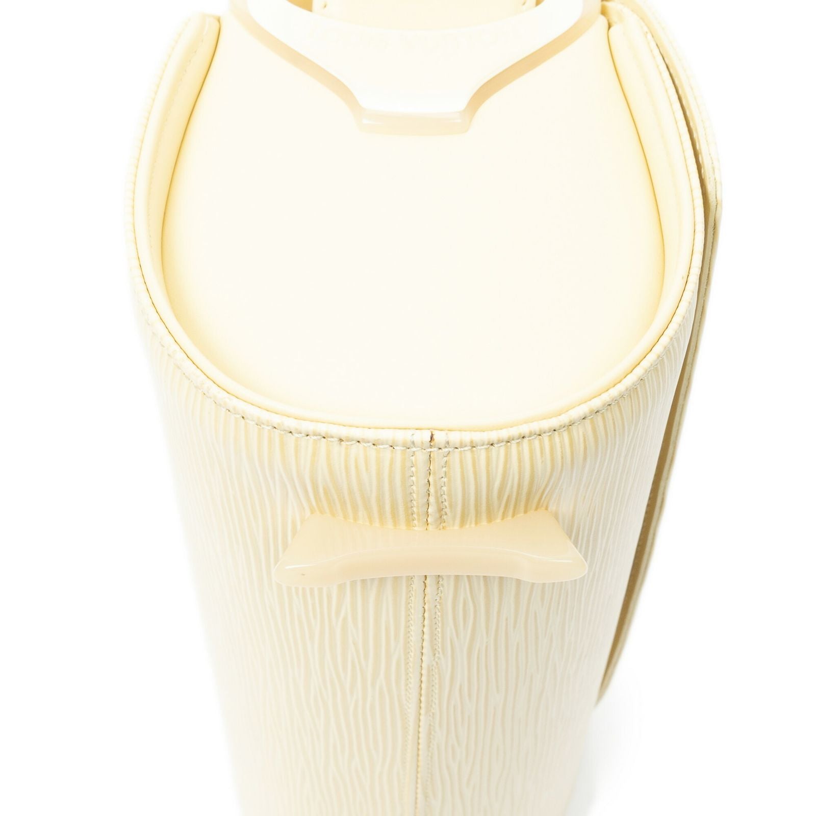 Louis Vuitton Nocturne Vanilla Epi Shoulder — view 8