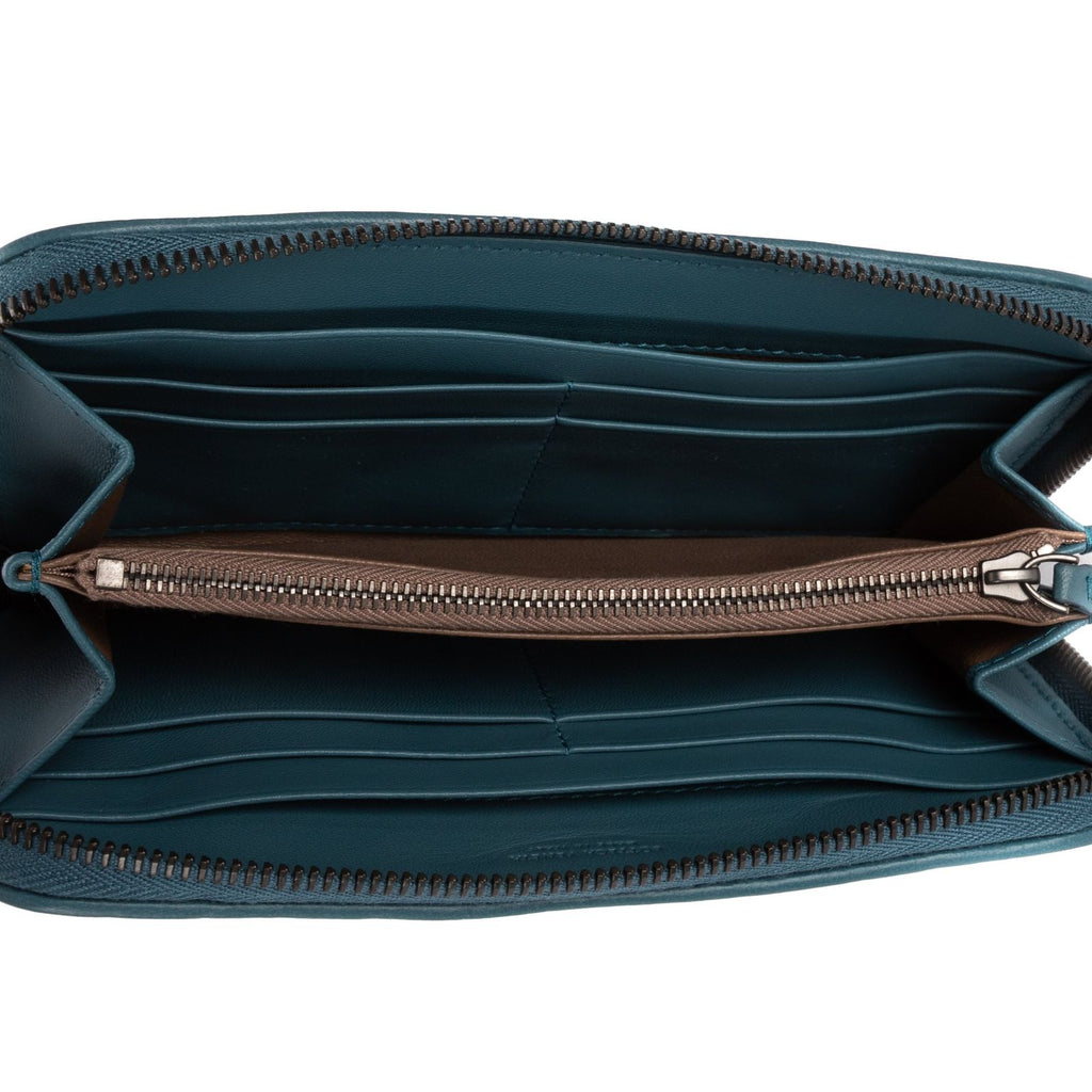 Bottega Venetaclassic Continental Wallet Blue Intrecciato Leather — view 9